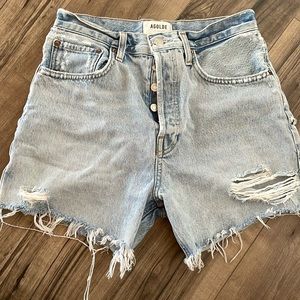 AGolde Riley short in groove